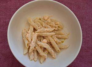 Foto di Pasta con robiola e salmone