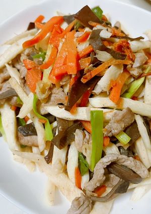 茭白筍炒肉絲 的食譜成品照片
