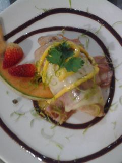 Una foto de Suprema de pollo tropical