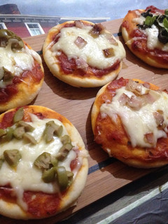 Una foto de Mini pizzetas