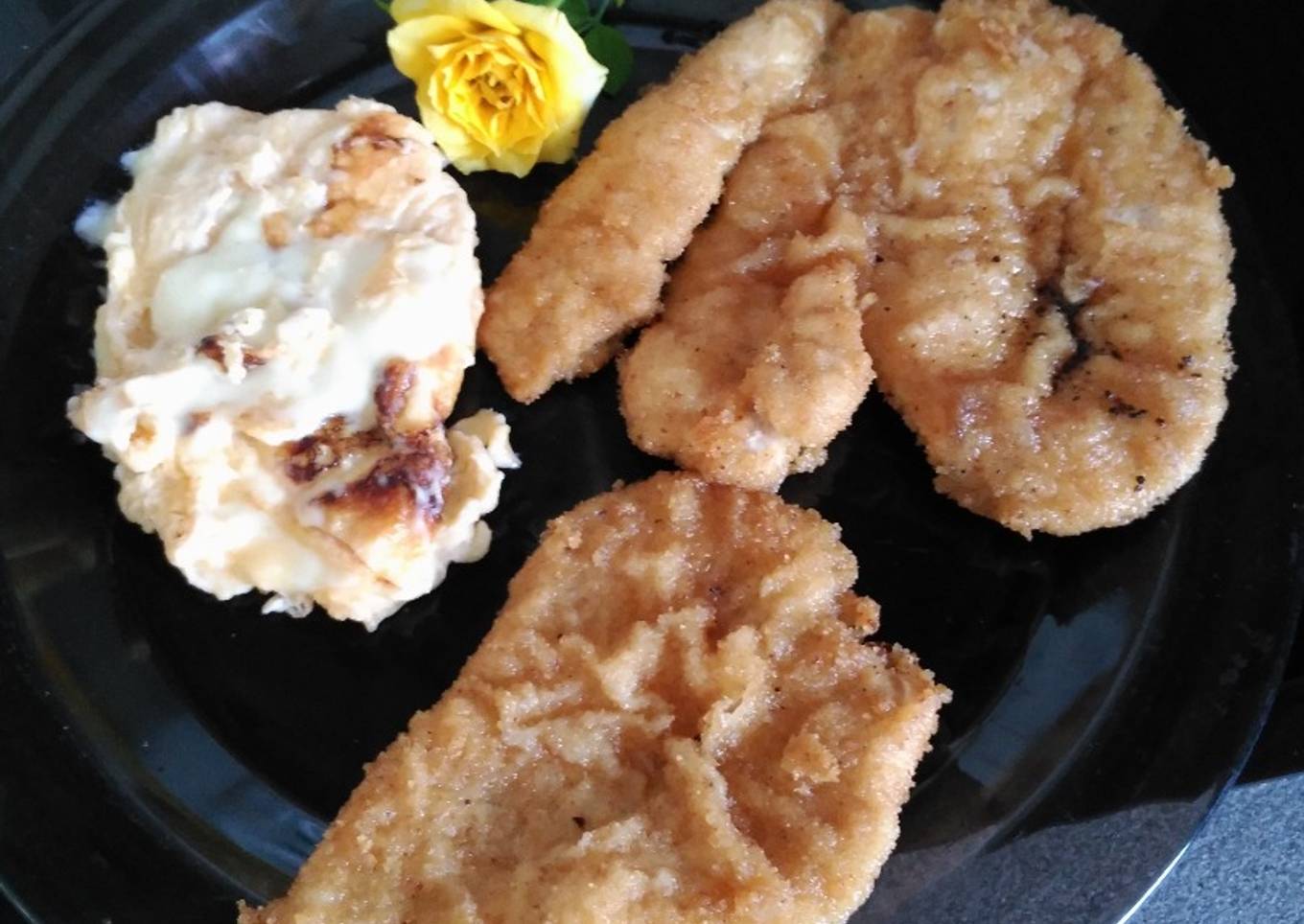 Pechugas de pollo rebozadas al limón