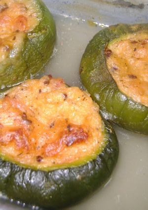 Una foto de Zapallitos rellenos