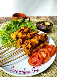 Foto resep *Sate Ayam Bali*