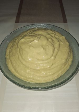 Una foto de Pesto falso de arvejas y papa