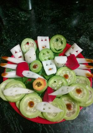 A picture of Graveyard salad.