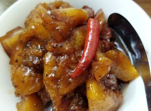 Hình của món Thịt kho dứa.