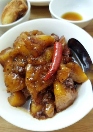 Hình của món Thịt kho dứa.