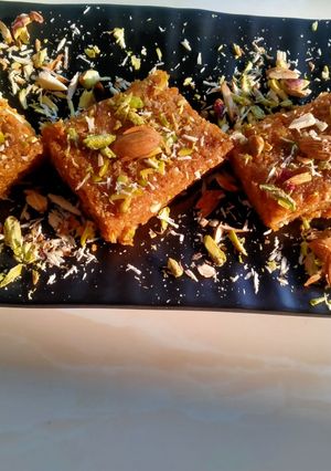 અડદિયા (Adadiya Recipe In Gujarati) રેસીપી મુખ્ય ફોટો