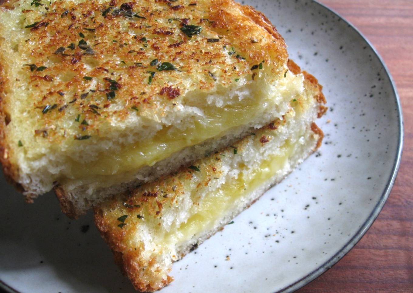 Garlic Butter & Cheese Toastie