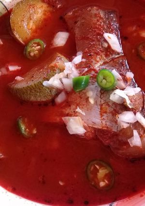 Una foto de Caldo de pescado 🐟