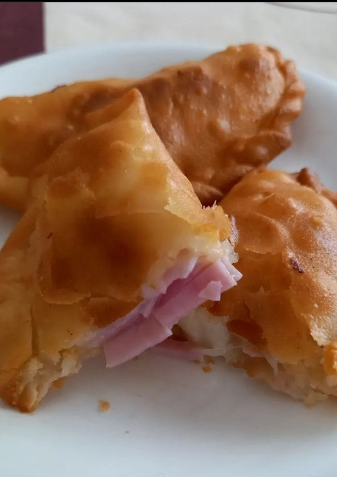 Una foto de Empanadillas de jamón y queso