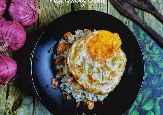 Langkah Mudah untuk Menyiapkan Nasi Goreng Jadul (nasi goreng bawang merah) Anti Gagal