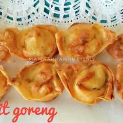 A picture of 17. Pangsit goreng.