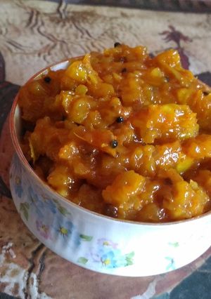 A picture of Grated raw mango pickle.