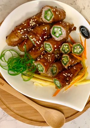 秋葵肉捲 的食譜成品照片