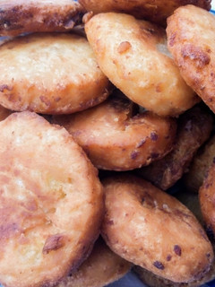 Olajban sült krumplis pogácsa recept fotója