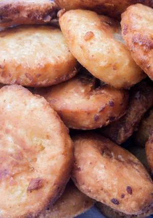 Olajban sült krumplis pogácsa recept fotója