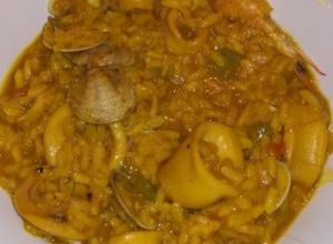 Foto principal de Arroz con calamares gambas y almejas 🦐