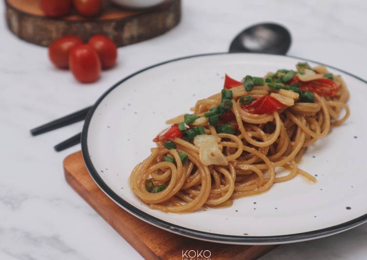 Langkah Mudah untuk Membuat Asian Spicy Garlic Spaghetti Anti Gagal