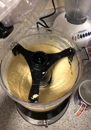 A picture of Hummus.