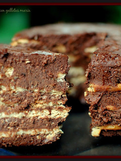 Una foto de Tarta marquesa de chocolate con galletas maría
