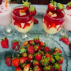 A picture of 🍓 Strawberry Desert.