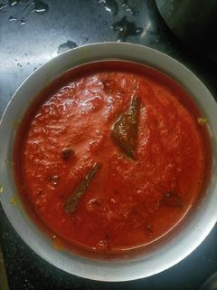 தக்காளி சட்னி(tomato chutney recipe in tamil) செய்முறை முக்கிய புகைப்படம்