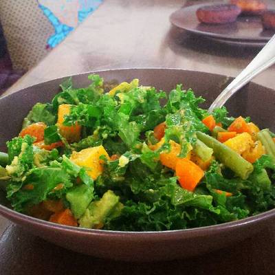 Breakfast Bowl salado: Calabaza, Kale y Aguacate