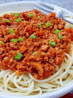 A picture of Spaghetti Bolognese.