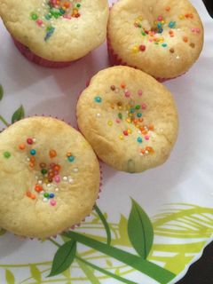 कप केक (Cup cake recipe in Hindi) रेसिपी मुख्य फोटो