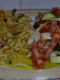 Pilaf de orez cu salată de sezon!