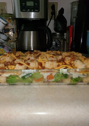 A picture of Tater tot casserole.