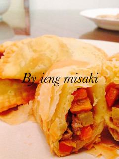 Foto resep Beef curry puff pastry