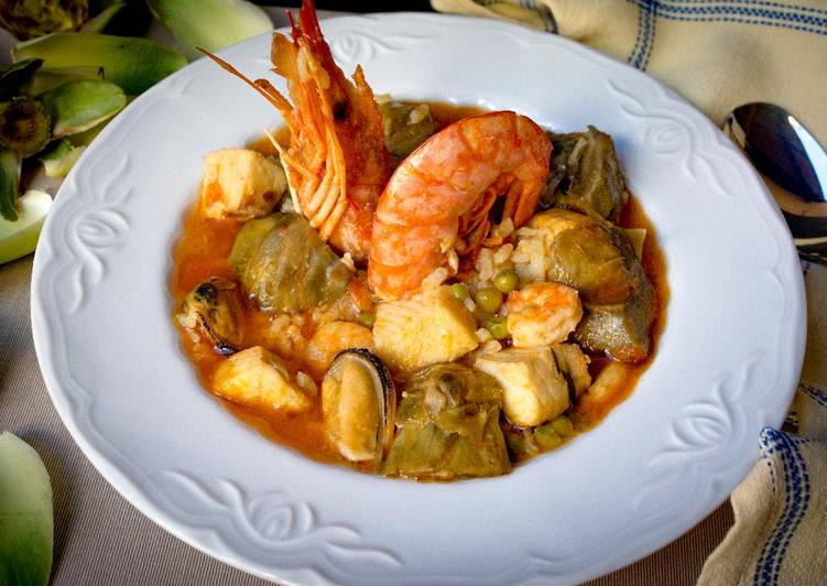 Arroz caldoso con abadejo y alcachofas