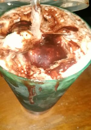 Una foto de Café Helado con chocolate!