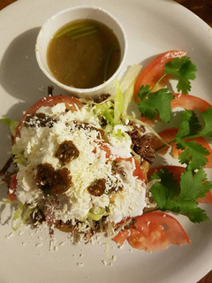 Una foto de Sopes verdes mexicanos