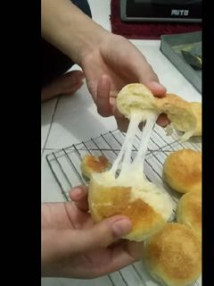 Foto resep Roti Mozarella