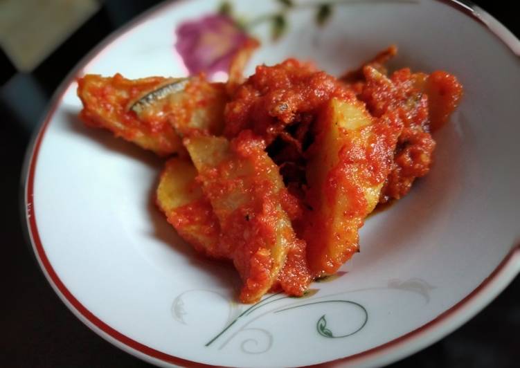 Kentang Teri Balado (porsi mini)