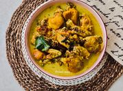 Gambar opor ayam bumbu kuning kayu manis