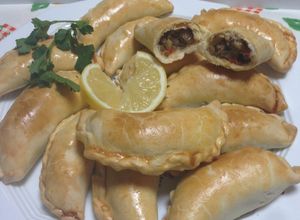Una foto de Empanadas Criollas al Horno!!
