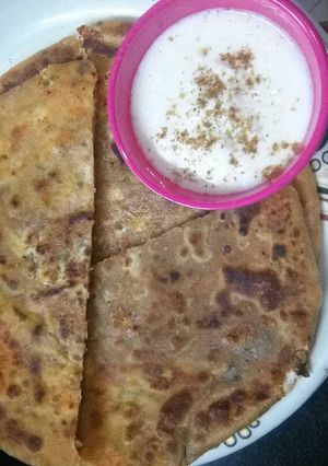 A picture of Stuff paneer paratha.