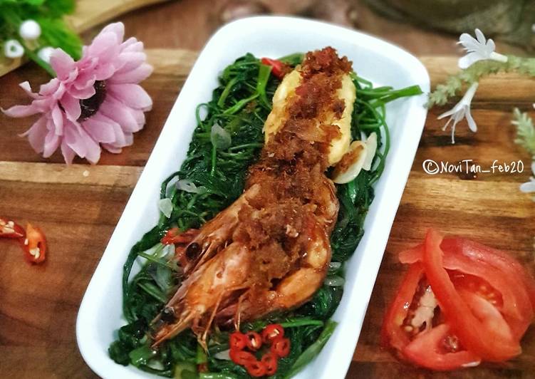 48. Tumis kangkung udang tahu sambel hebi asem manis