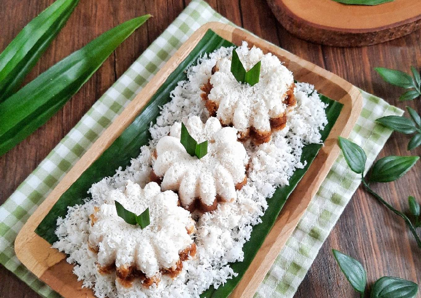 Kue Dongkal / Awug / Awuk