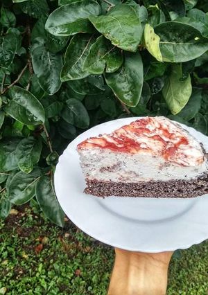 Mákos mascarponés-epres torta recept fotója