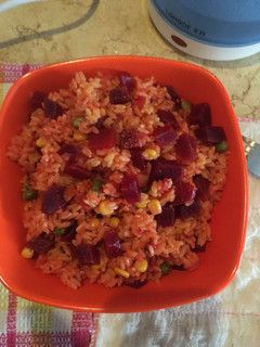 Una foto de Arroz con remolacha