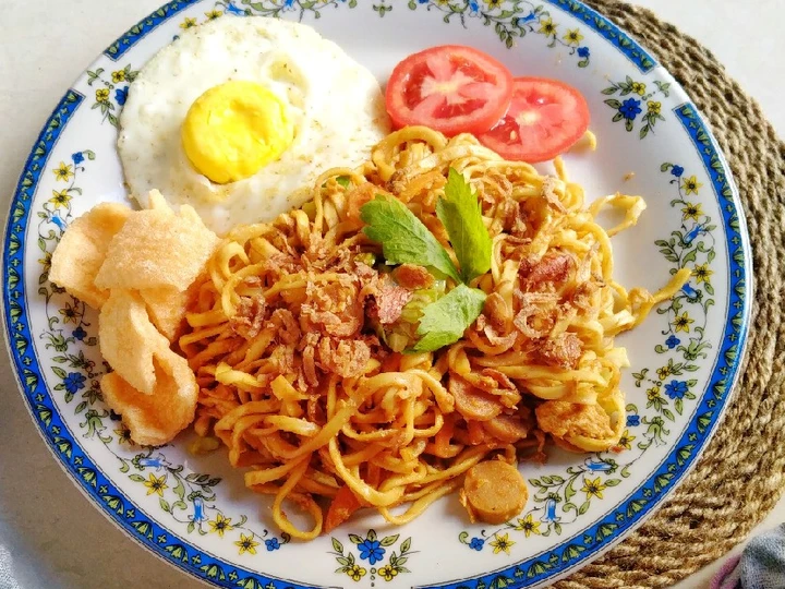 Langkah Gampang Membikin Resep Mie Goreng Tek Tek yang Menggugah Selera Anti Ribet, Bisa Manjain Lidah