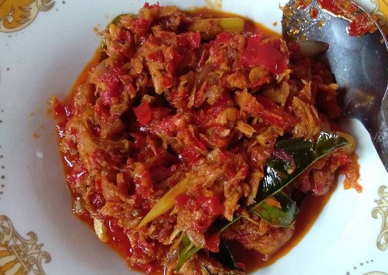 Balado terasi ayam suwir