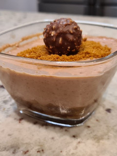 Una foto de Panna cotta de Ferrero Rocher y Speculoos