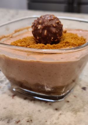 Una foto de Panna cotta de Ferrero Rocher y Speculoos