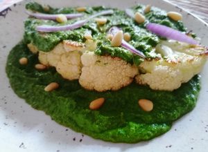 Una foto de Coliflor con pipián verde a la Bibi💚